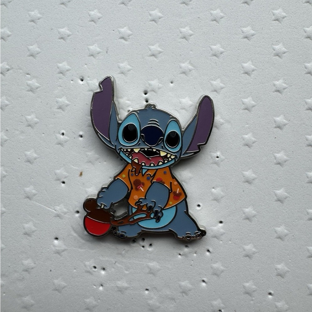 2024 Disney Parks Stitch Attacks Snacks Pin - Stitch Candy Apple